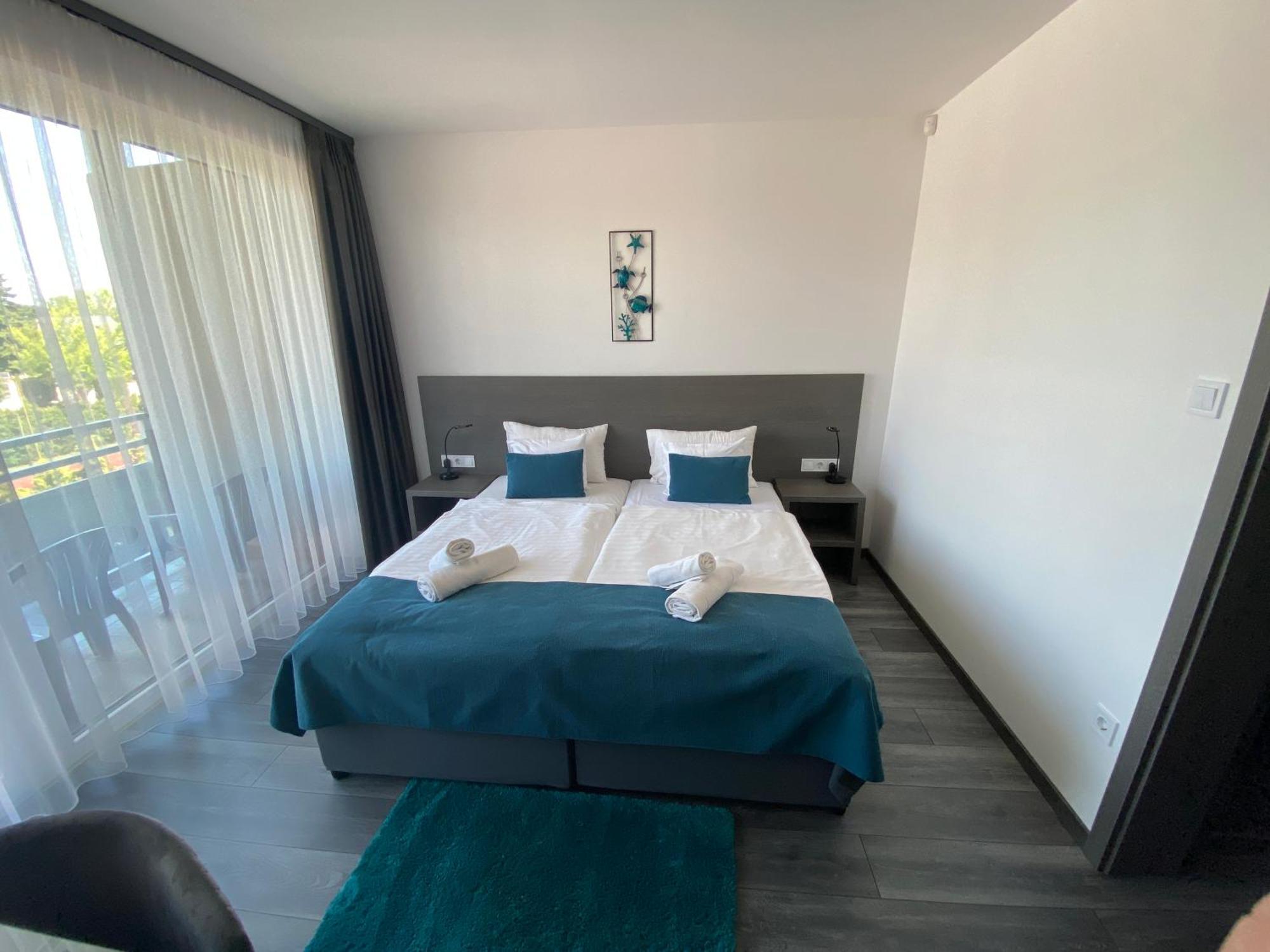 Hotel Csopak Resort & Lake מראה חיצוני תמונה
