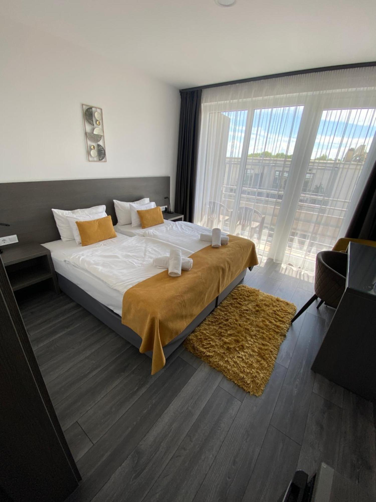 Hotel Csopak Resort & Lake מראה חיצוני תמונה
